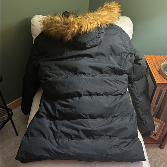 New! Black Puffer Coat with Faux Fur Hood. - Picture 4 of 5